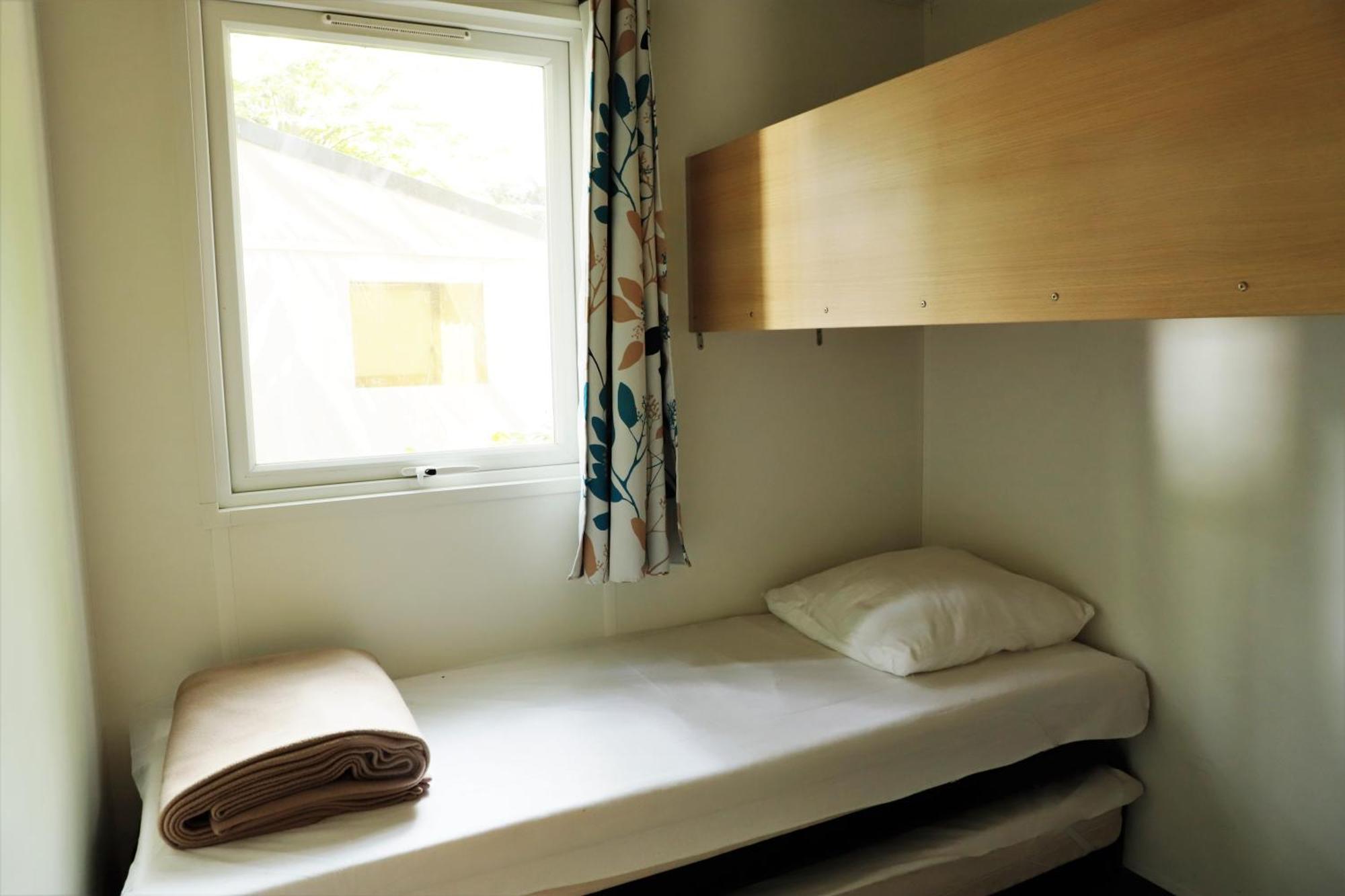 Camping Les Avignon - La Laune فينوف ليز أفيجْنْ الغرفة الصورة